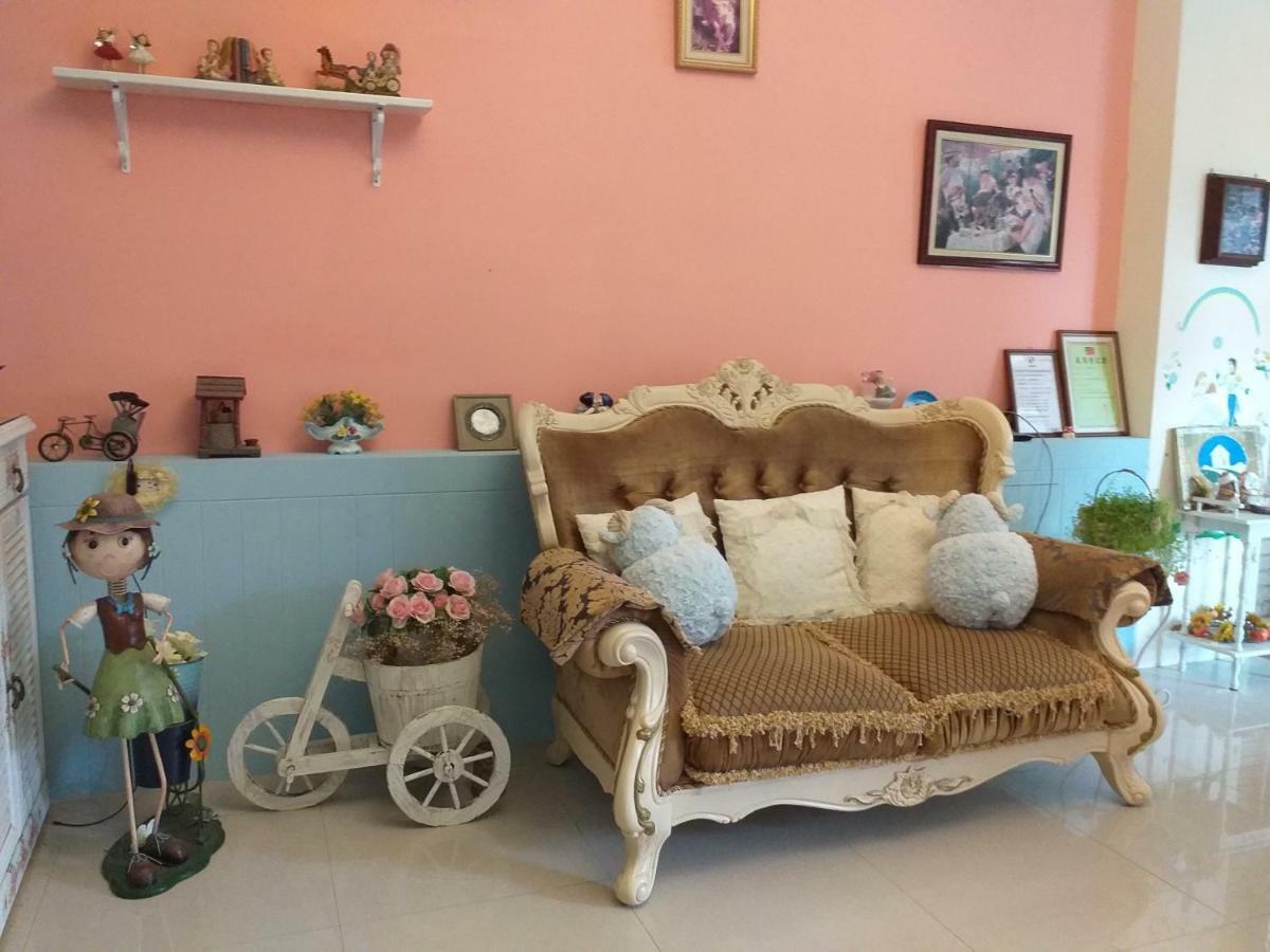 Rose Castle Apartment Taitung Ngoại thất bức ảnh